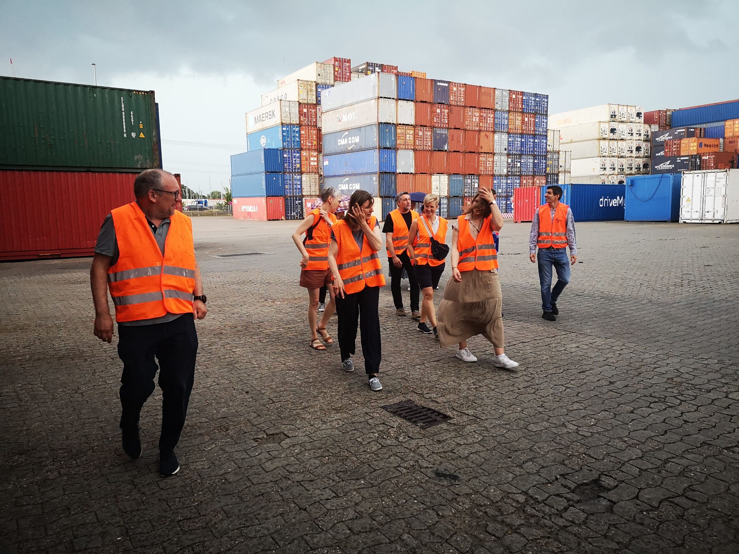 BS18 auf Unternehmensexkursion bei REMAIN GmbH Container-Depot and Repair im Hamburger Hafen